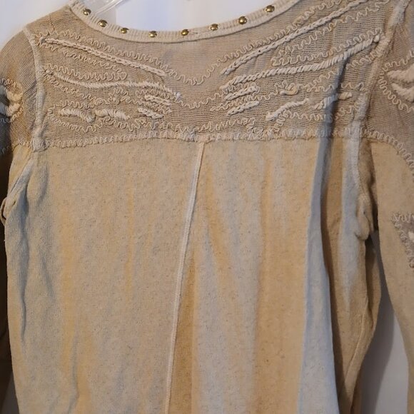 FREE PEOPLE Studded Mesh upper T-shirt Top XS Mustard Beige Scoop neck Boho LS - Picture 8 of 10